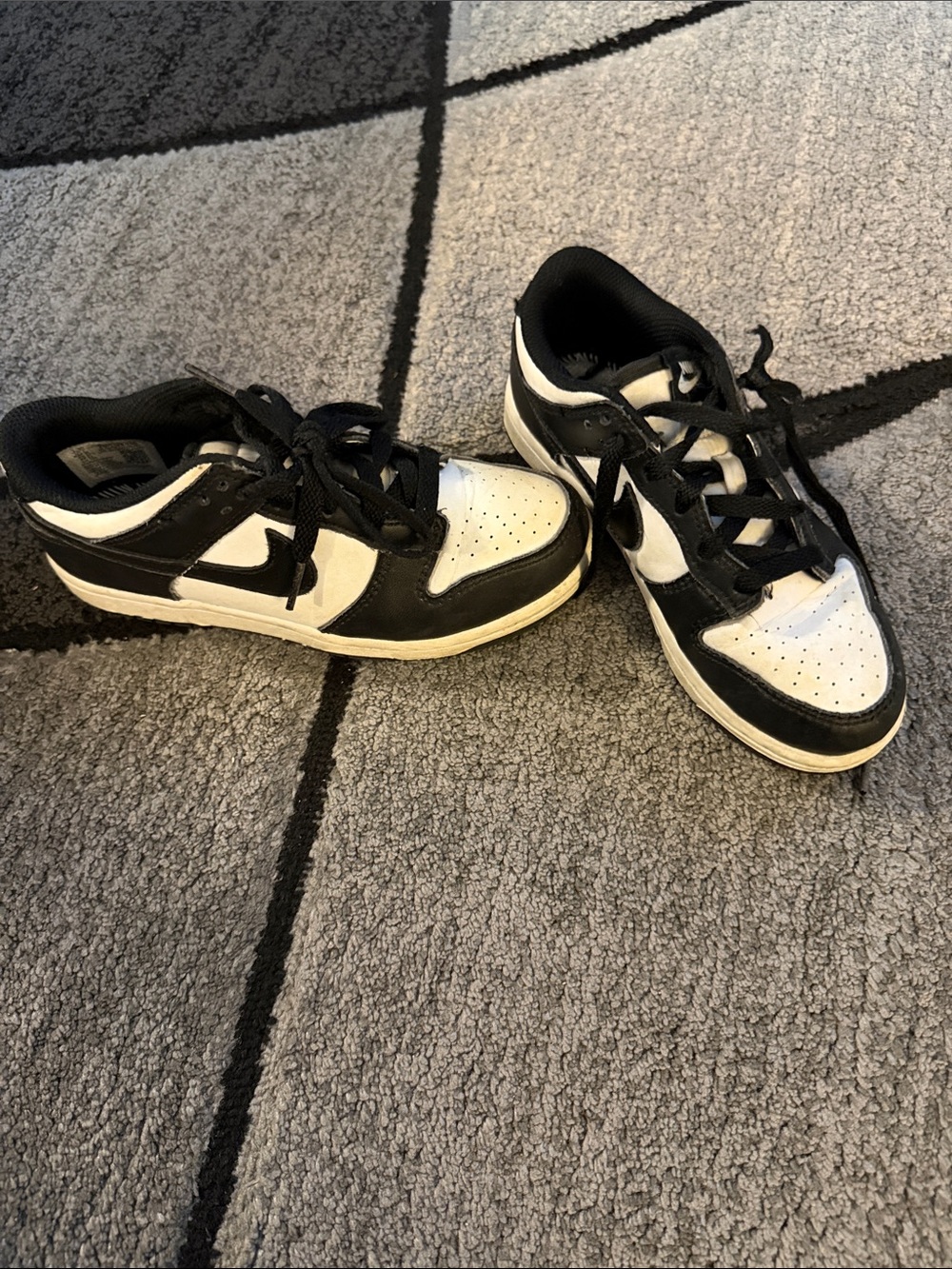 Nike Kids Black and White Low-Top Sneakers